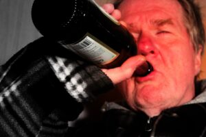 A kannabisz legalizálása csökkenti az alkohollal történő visszaélések gyakoriságát miközben a pszichózisok kockázata sem emelkedik