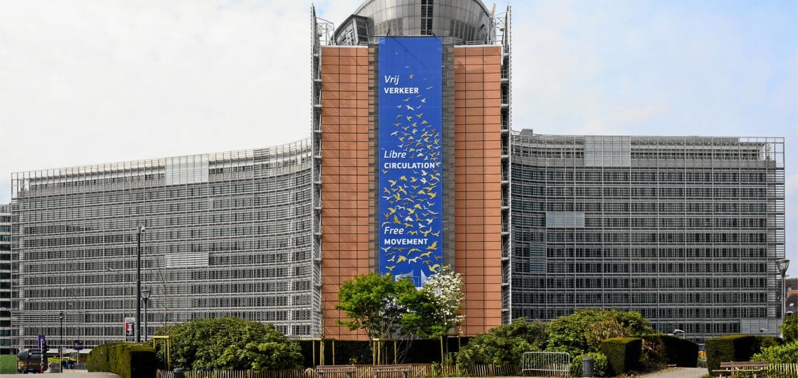 Az Európai Bizottság az Európai Unió Bírósága elé idézi MAGYARORSZÁGOT, amiért az az uniós állásponttal ellentétesen szavazott